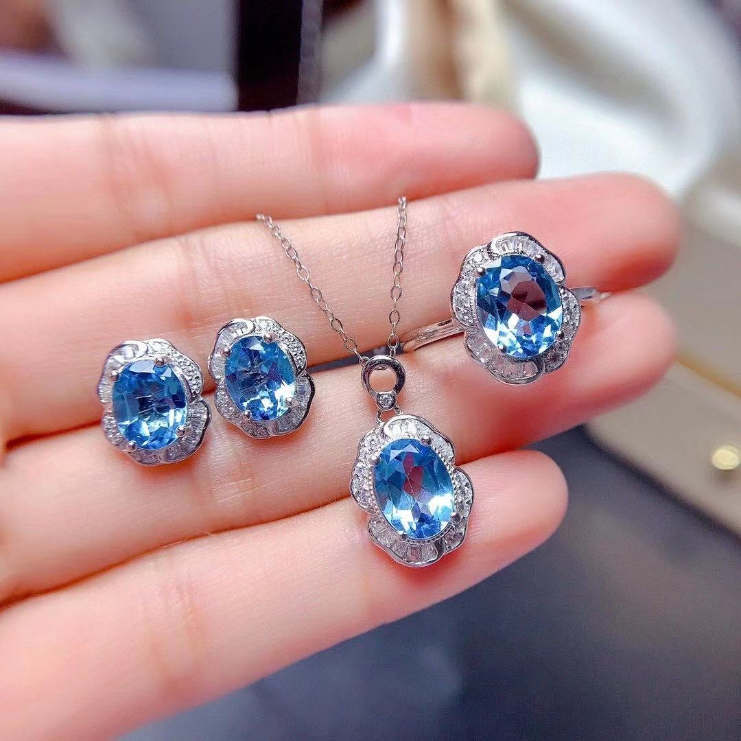 Silver Jewelry Set with Natural Blue Topaz