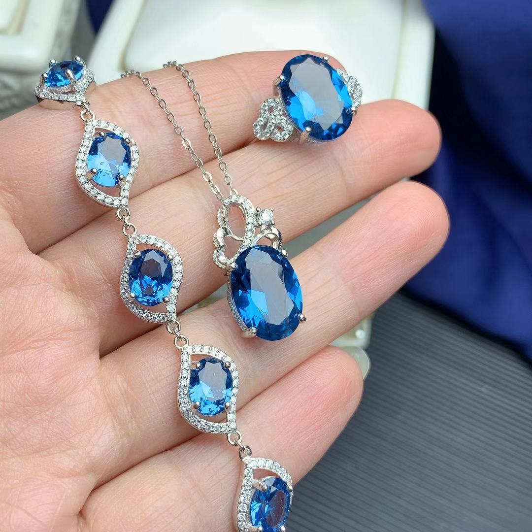Women's Elegant Blue Topaz Jewelry Set