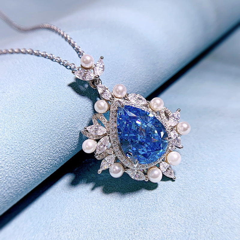 Silver Pear-shaped Aquamarine High Carbon Diamond Water Drop Pendant For Women