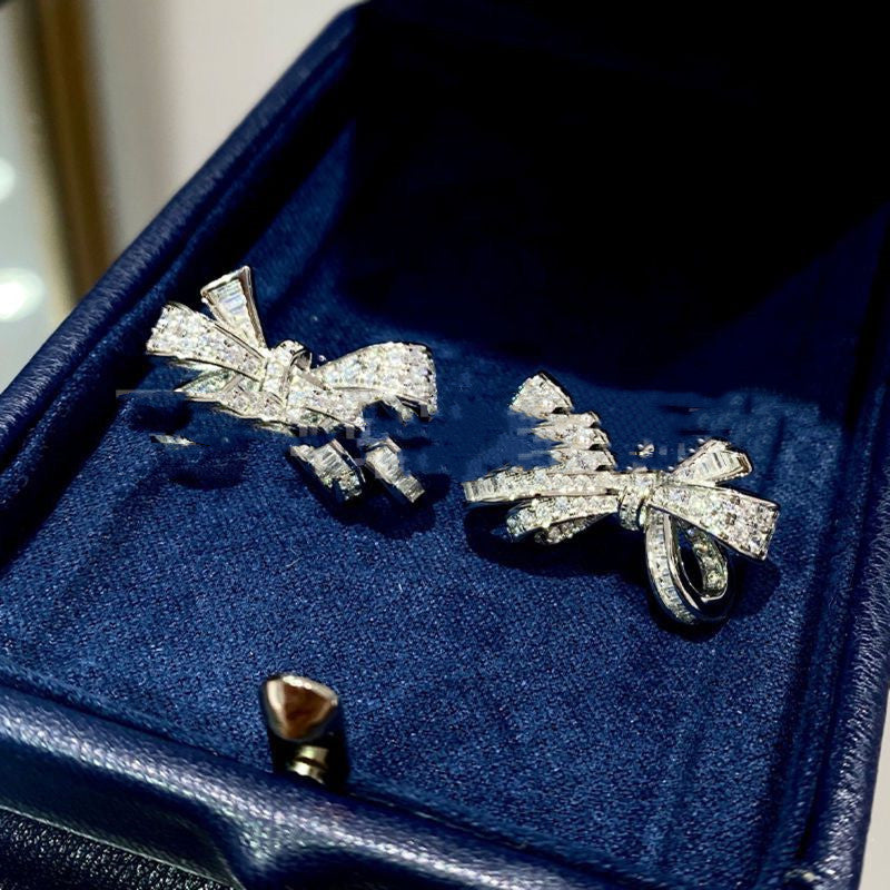 Exquisite Women's 925 Silver Carbon High-Temperament Diamond Bow Earrings
