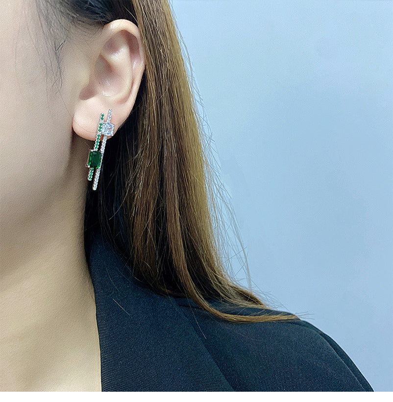 Women's S925 Sterling Silver Emerald Stud Earrings: Timeless Elegance